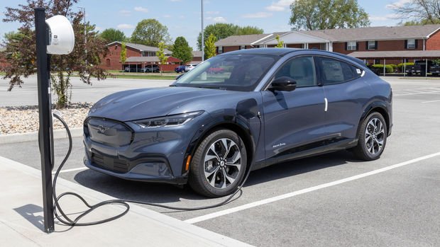 Ford elektrikli araç harcamalarını 30 milyar dolara çıkaracak