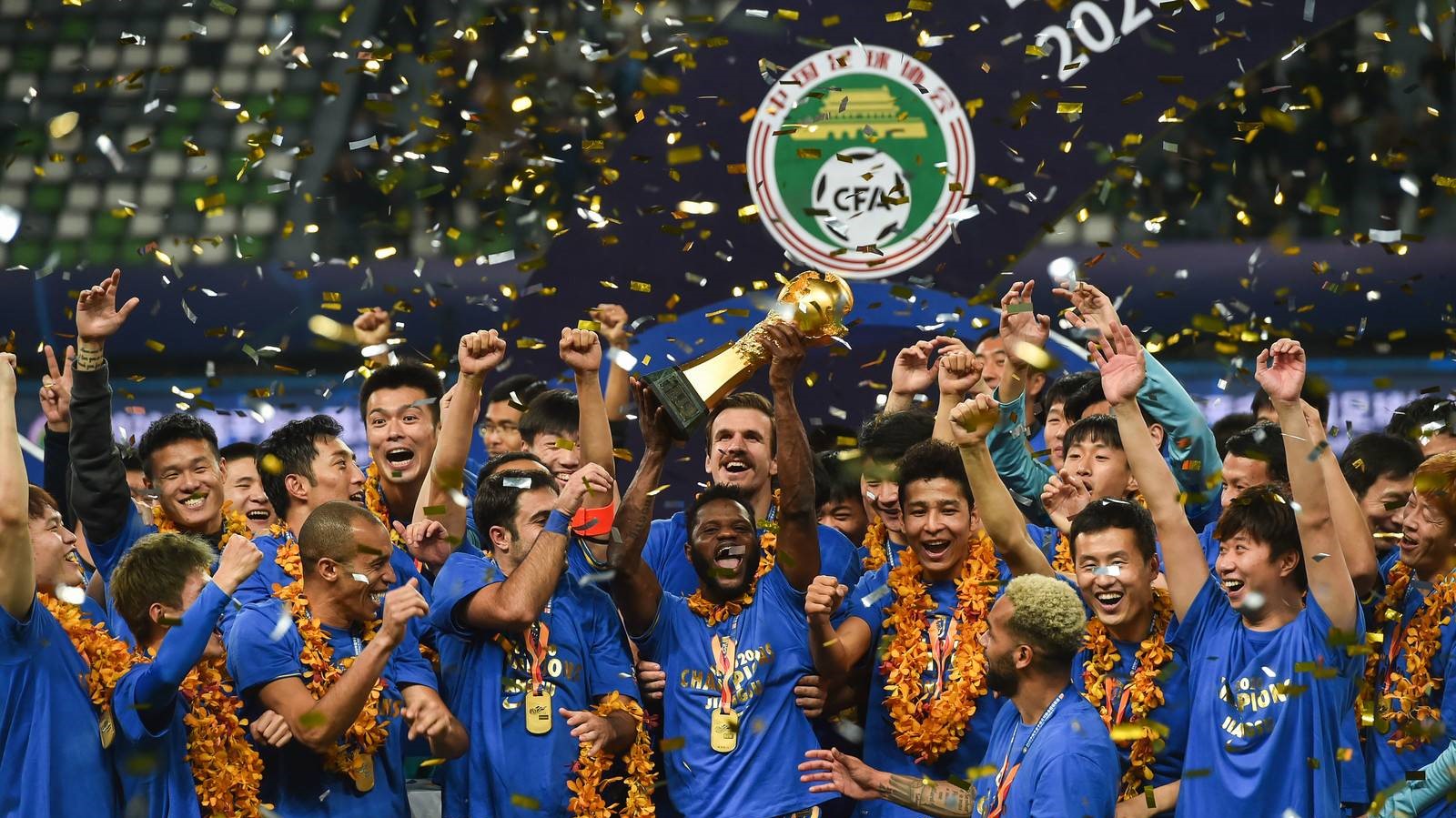 Çin futbolu batıyor, yıldızlar kaçıyor