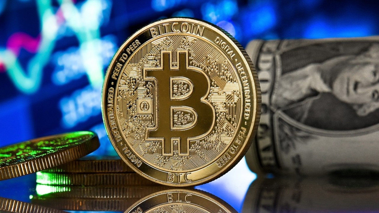 Bir ülke Bitcoin'i yasal para haline getirmeyi planlıyor