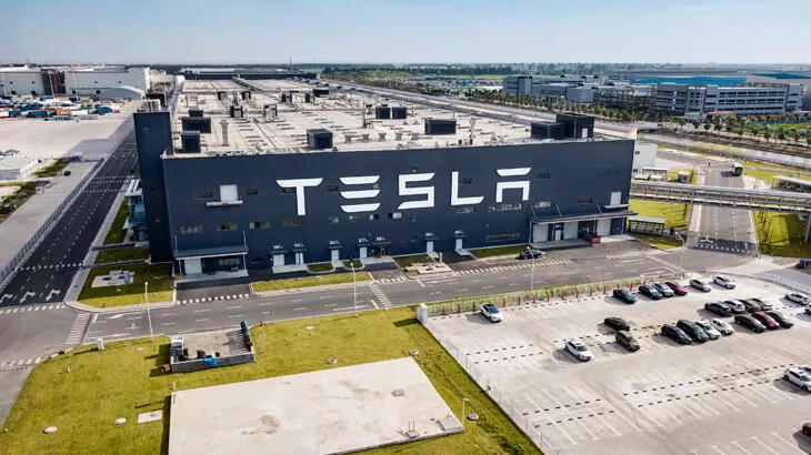Tesla'dan Çin'de yeni fabrika