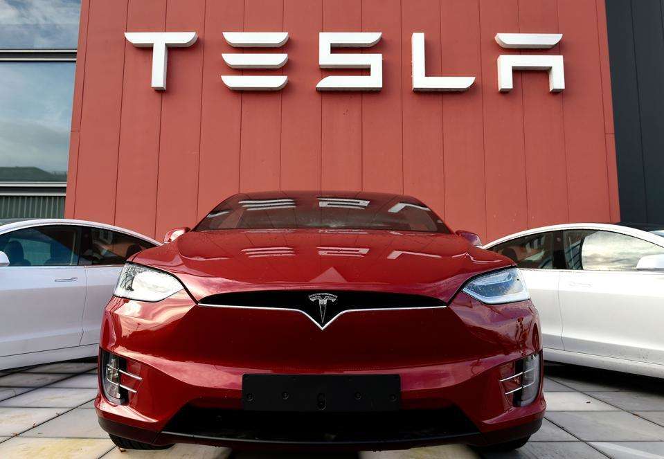 Tesla hisselerinde al-satçılarla opsiyoncuların kapışması