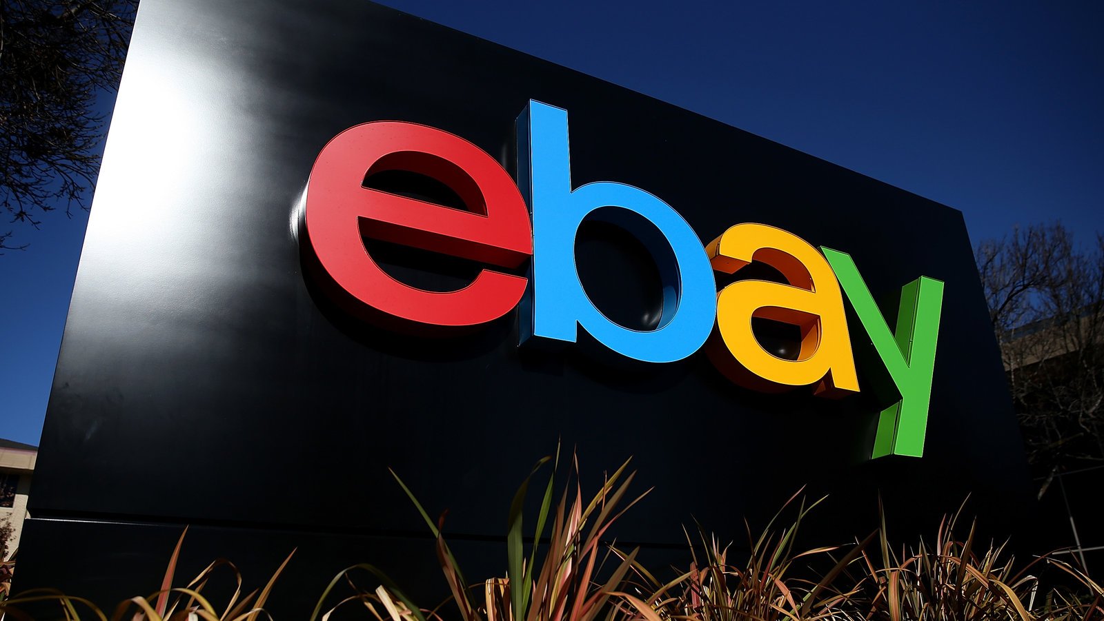 EBay, hisselerini 2.25 milyar dolara satıyor