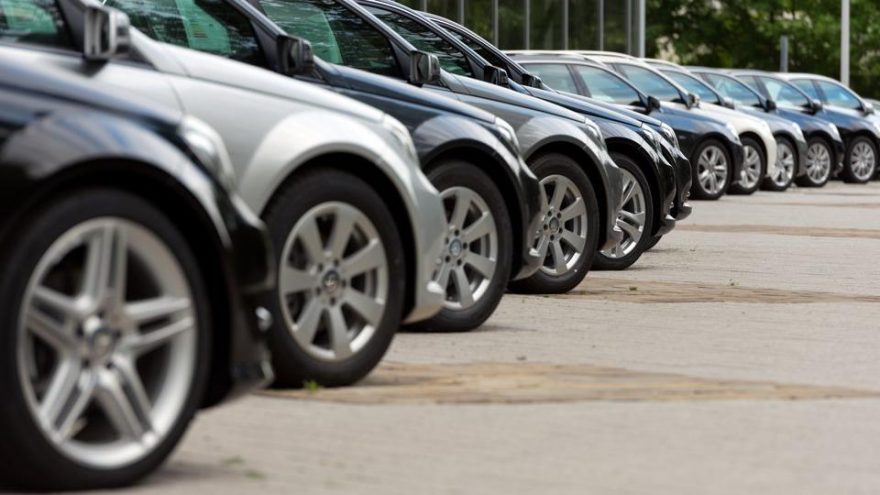 Otomobil hafif ticari araç pazarı yüzde 45,3 oranında azaldı