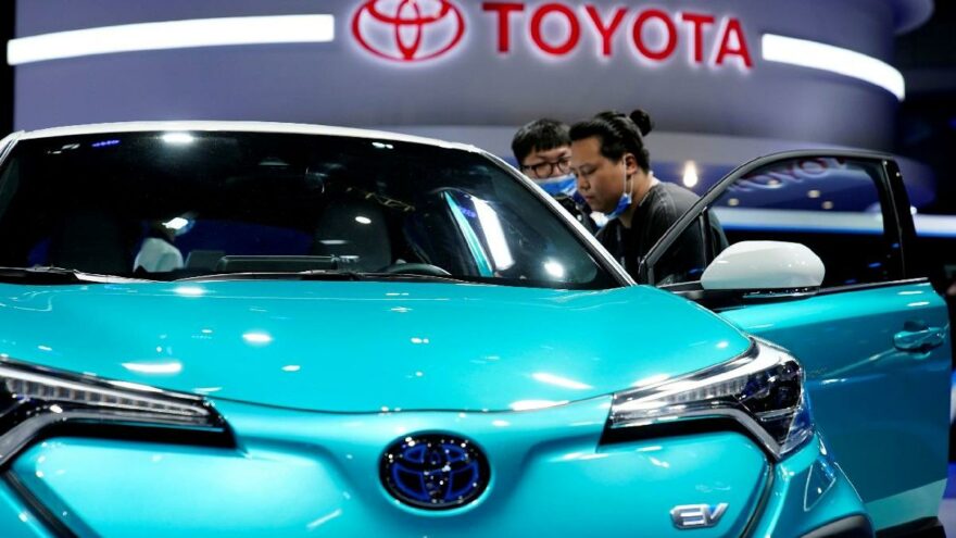 Toyota, iki fabrikasında üretime ara vermeye hazırlanıyor