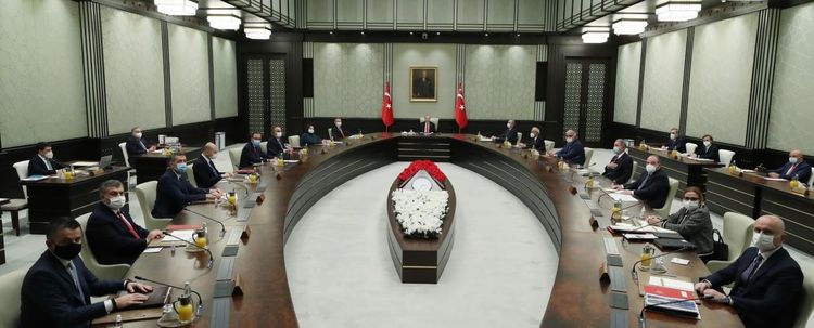 Kabine'de kadın bakan sayısı 1'e düştü