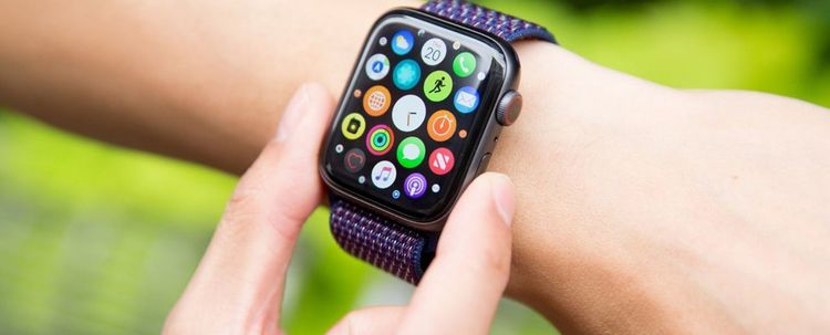 Apple Watch üretimi ertelendi