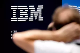 IBM'nin geliri geçen yılın son çeyreğinde aynı kaldı