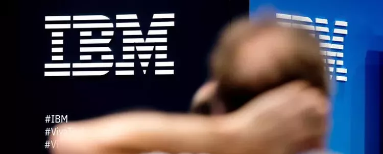IBM'nin geliri geçen yılın son çeyreğinde aynı kaldı
