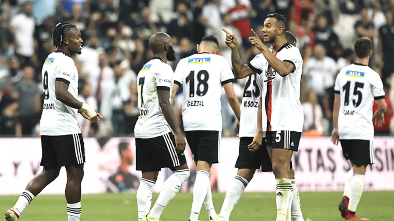Besiktas Ta 2021 2022 Sezonu Futbolcu Yillik Ucretleri Ve Maaslari