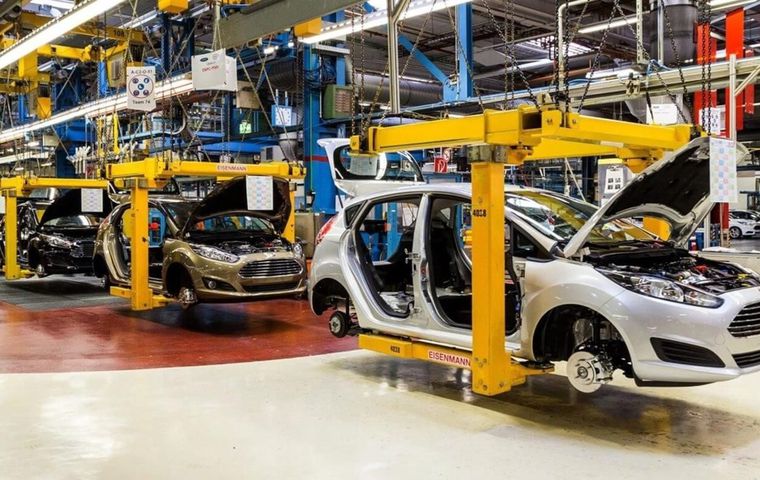 Otomotiv satışları 10 yıllık ortalamayı yakalayamadı