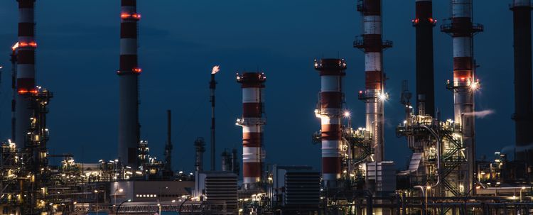 Petrol fiyatları 2-3 ay içinde 88-90 dolara ulaşabilir