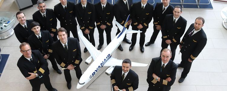 Ryanair 3 yılda 2 bin yeni pilot alacak