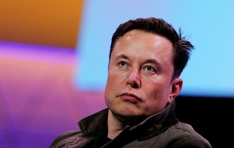 Musk'ın serveti günden güne eriyor