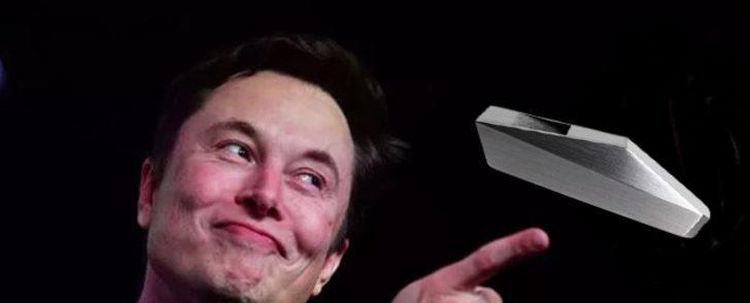 Apple ile dalga geçti! Musk'tan 680 liralık düdük