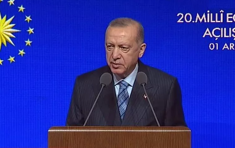 Erdoğan: Kadrolu öğretmen ile sözleşmeli öğretmen ayrımını ortadan kaldırıyoruz