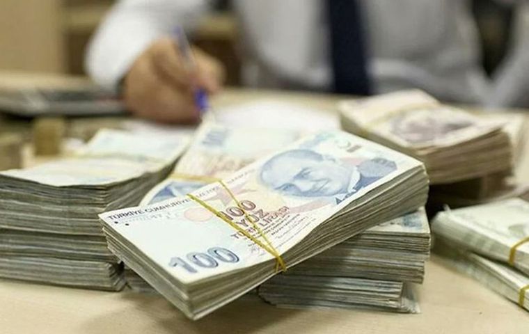 KDV indirimleri ve mevduatta stopaj düşüşleri uzatıldı