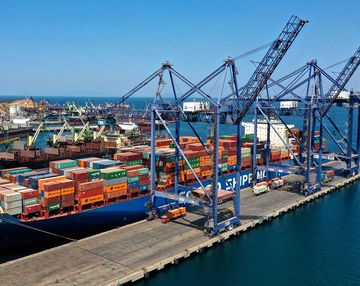 Dış ticaret açığı 13 milyar dolara yaklaştı