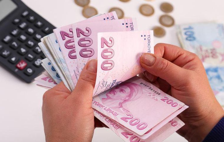Memur ve emekliye ekstra zam var mı, yok mu?