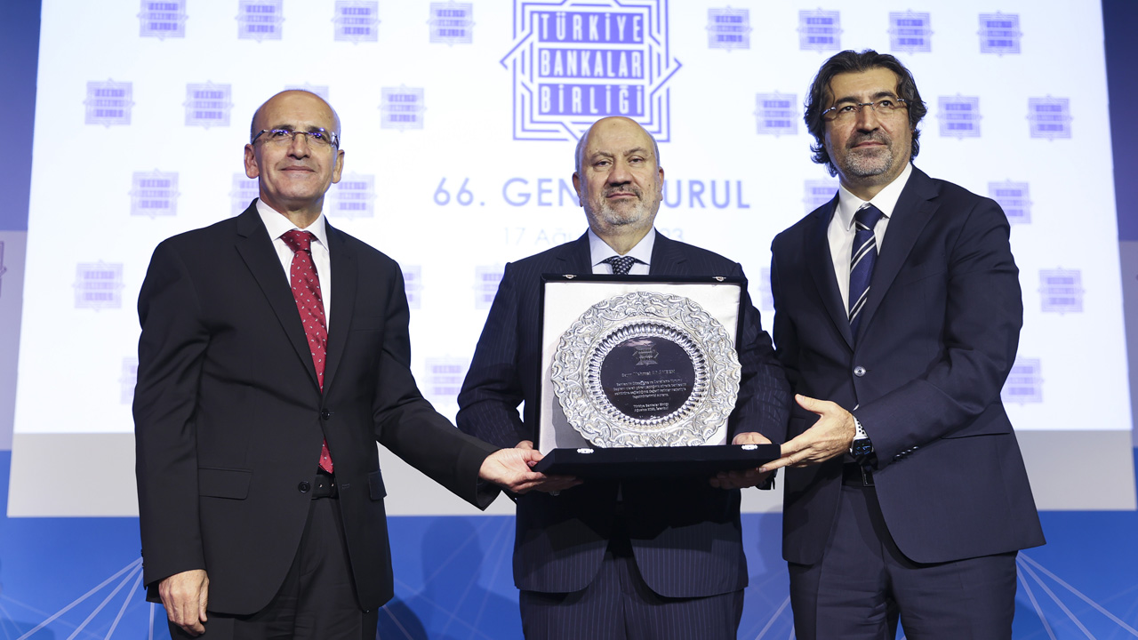 Özel bankaların tüketici kredisine odaklanma dönemi geride kalmalı
