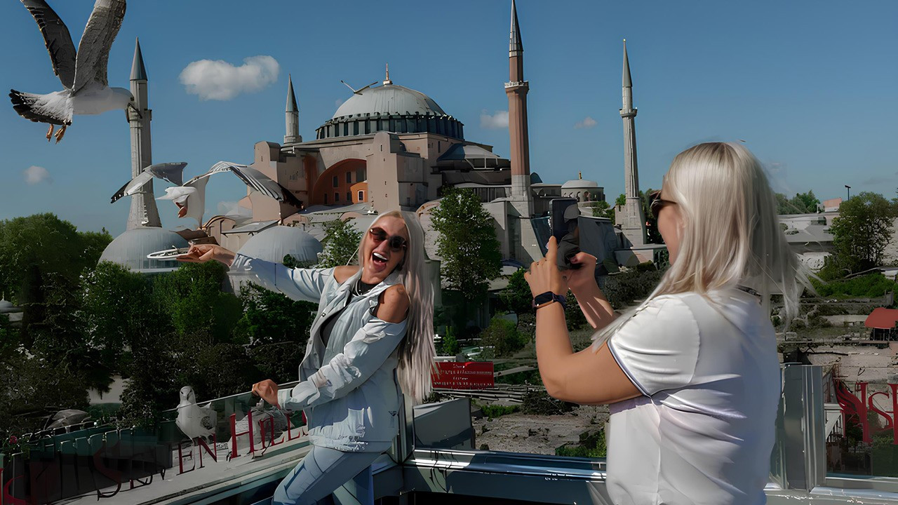 Rublenin değer kaybı, Rus turisti kamçıladı