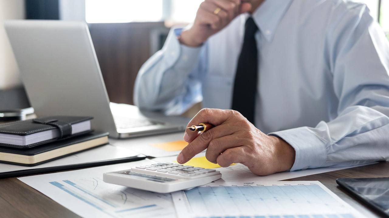 Reel kesim güveni 102,8 puana geriledi