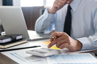 Reel kesim güveni 102,8 puana geriledi