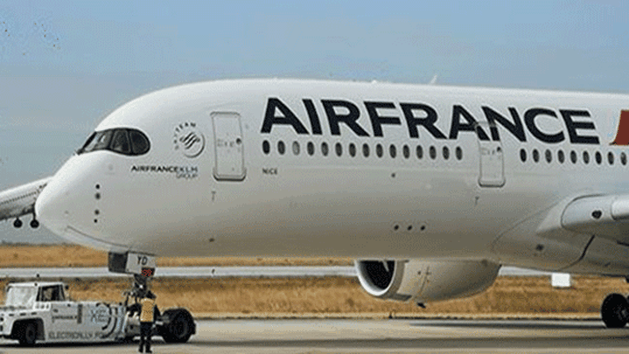 Air France yarınki uçuşlarının yüzde 45'ini gerçekleştirecek