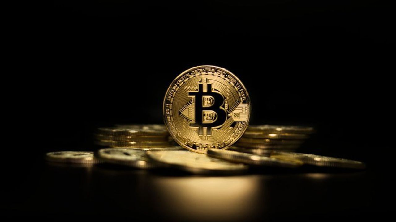 Bitcoin iki ayın zirvesinde