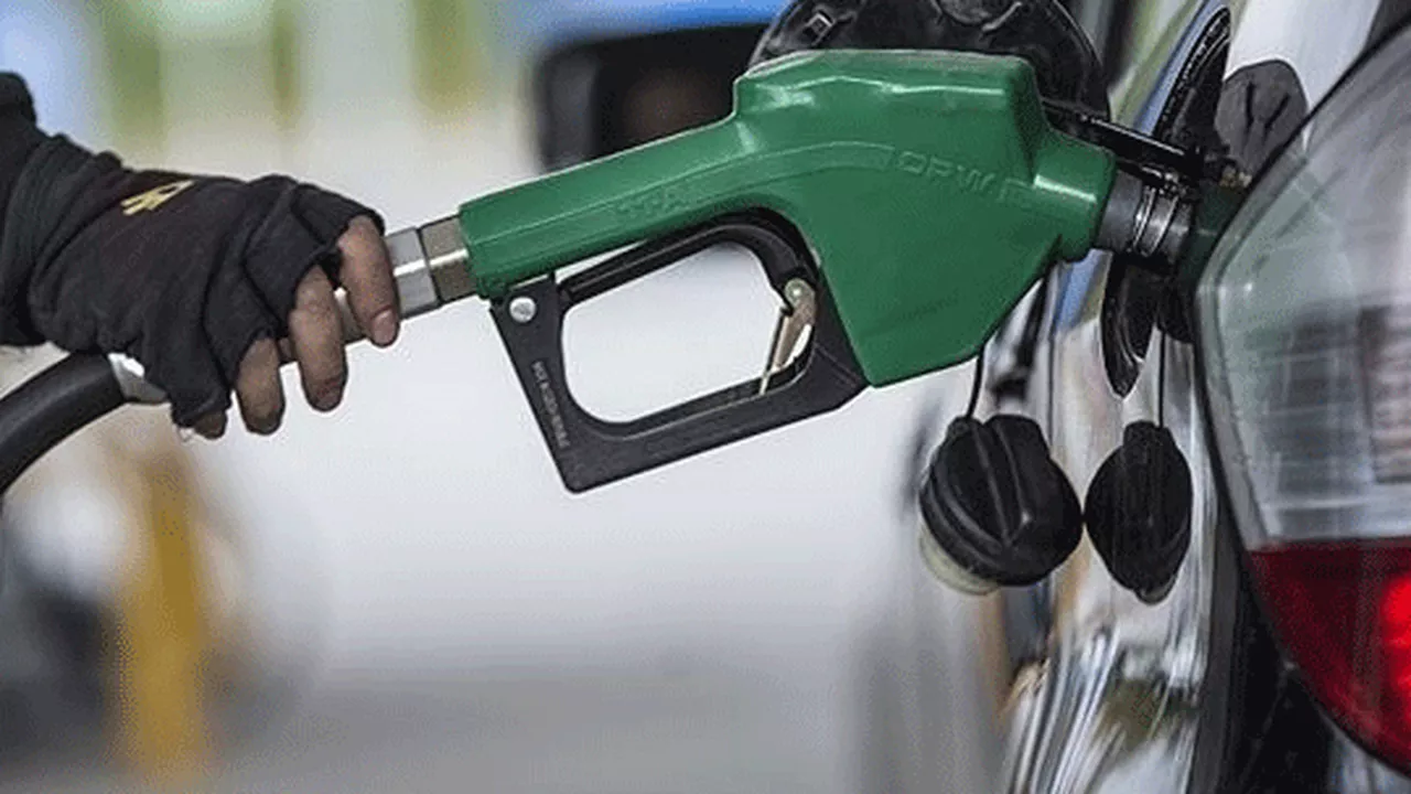 Benzin ve motorine bir zam daha geliyor