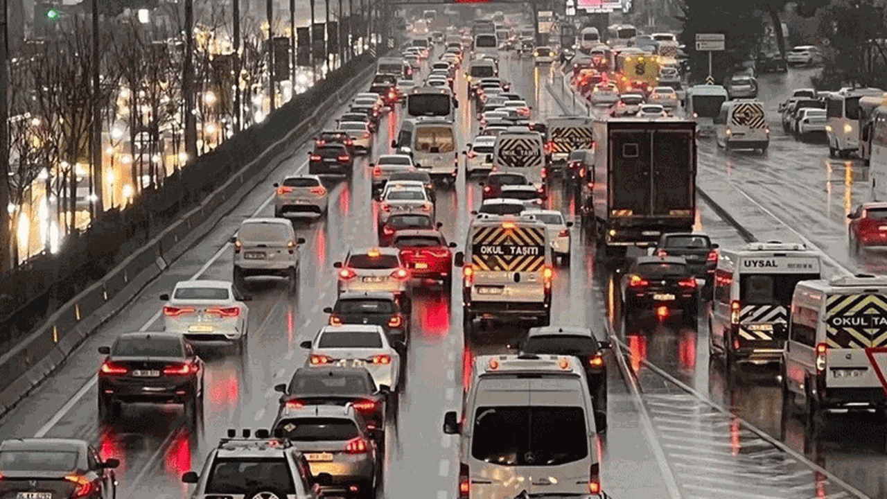 Trafiğe Mart ayında 226 bin 617 aracın kaydı yapıldı