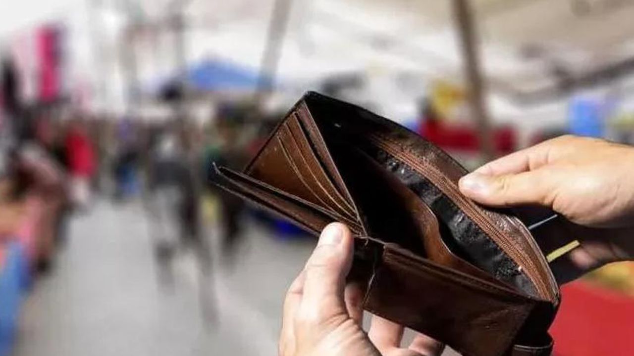 Açlık sınırı 10 bin 373 lira oldu