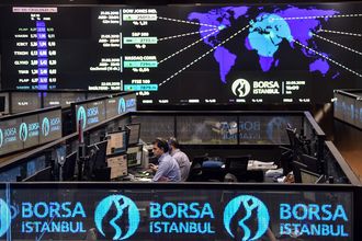 BIST 100 endeksi, 10.000 puanı aşarak rekor kırdı