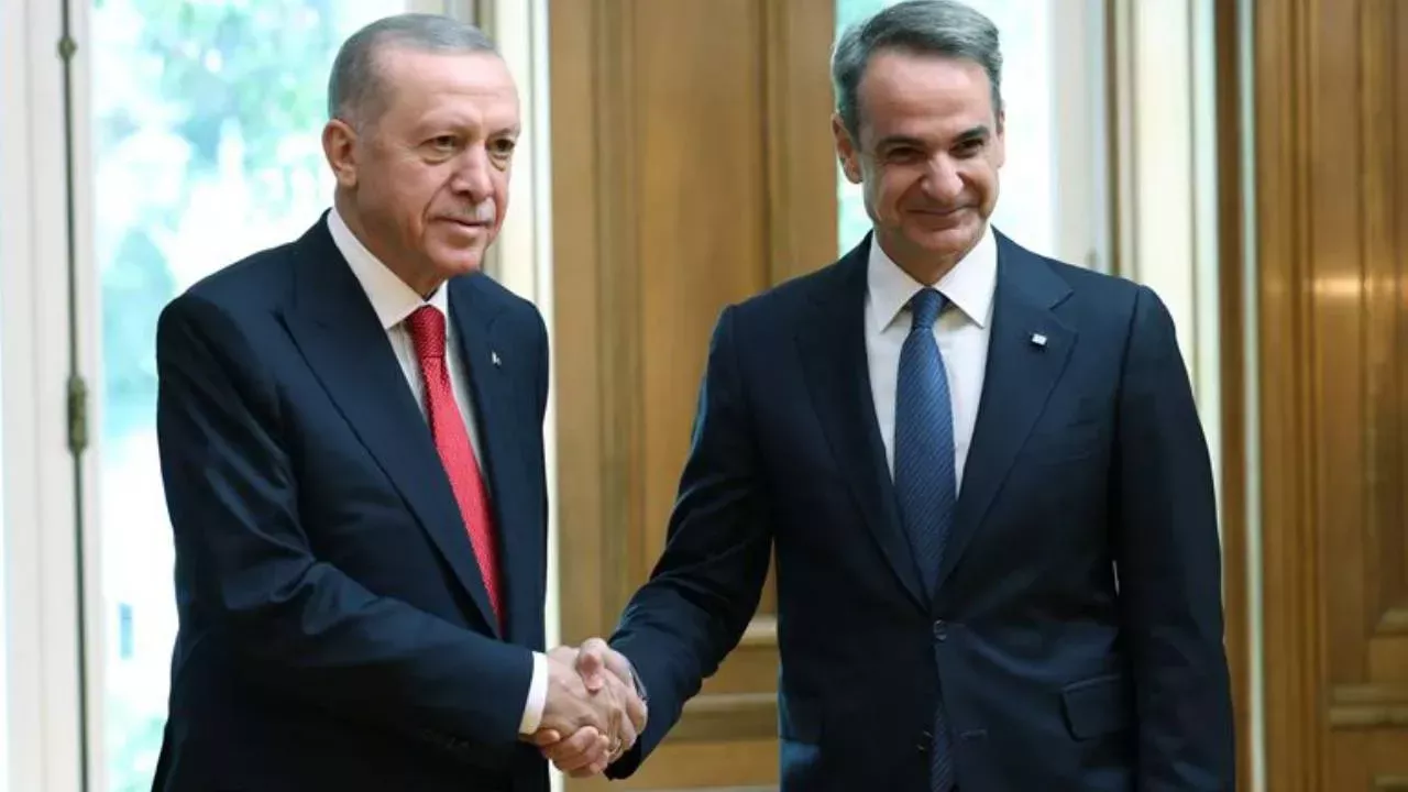 Yunanistan Başbakanı Miçotakis duyurdu: Türk vatandaşlarına 7 günlük vize verilecek