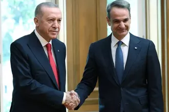 Yunanistan Başbakanı Miçotakis duyurdu: Türk vatandaşlarına 7 günlük vize verilecek
