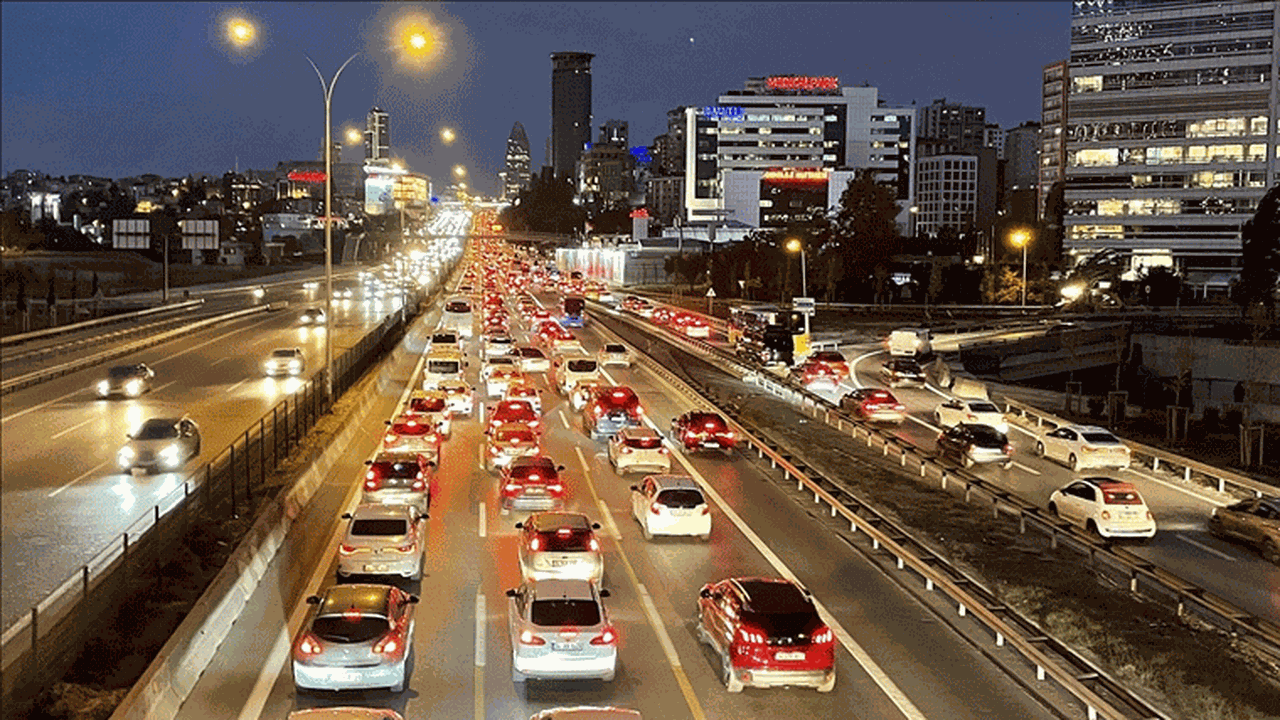 Trafiğe kayıtlı araç sayısında artış