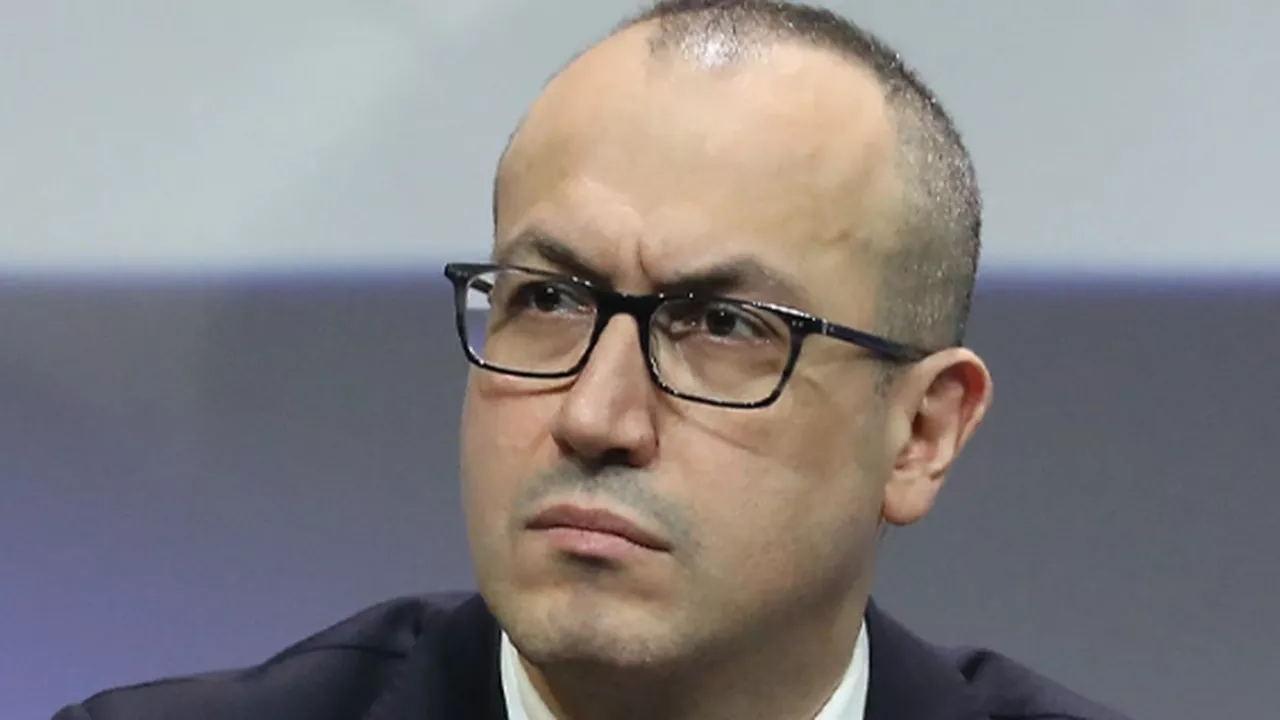 BBVA CEO'su Onur Genç'ten BBVA hissesi açıklaması