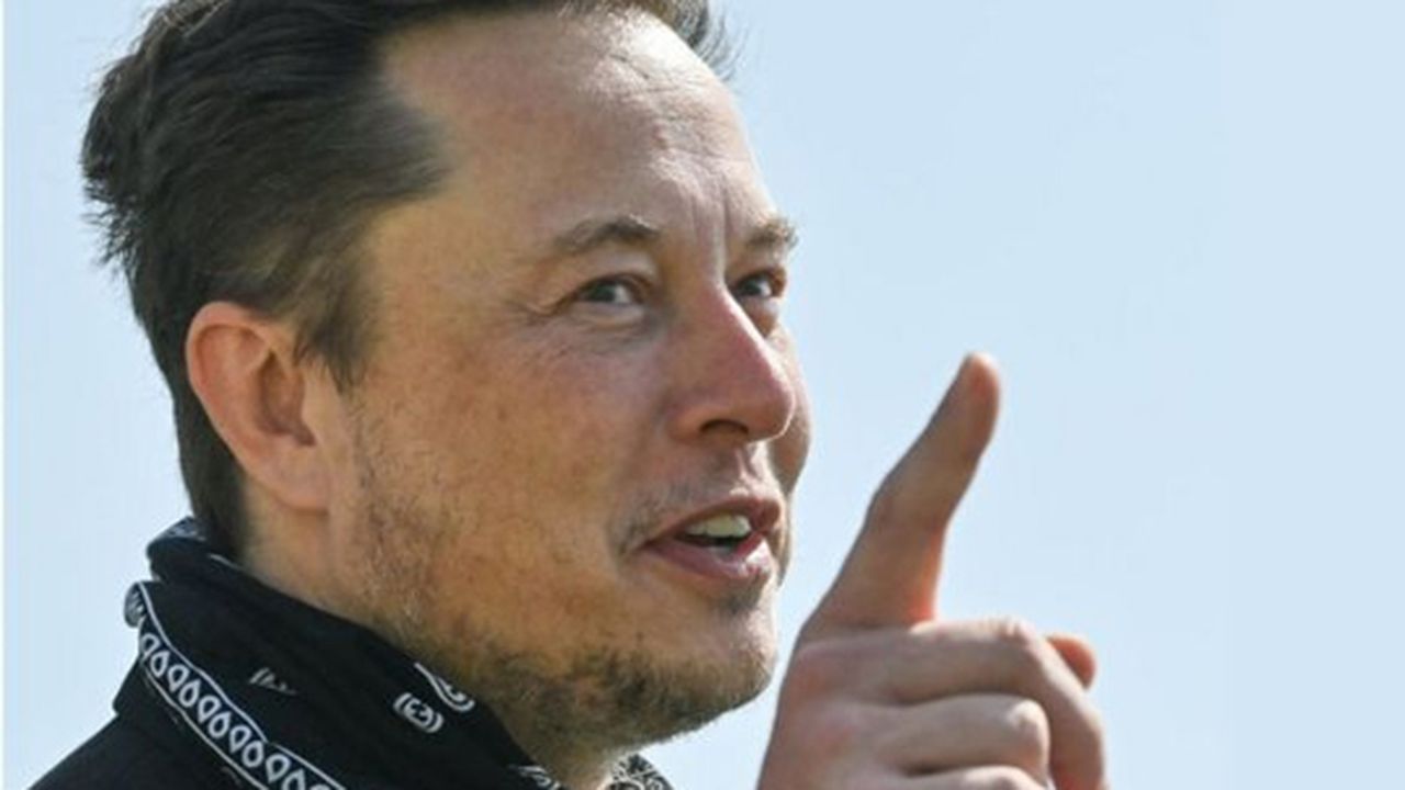 Elon Musk, SEC’i bilgi sızdırmakla suçladı!