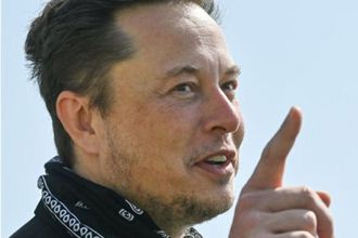 Elon Musk, SEC’i bilgi sızdırmakla suçladı!