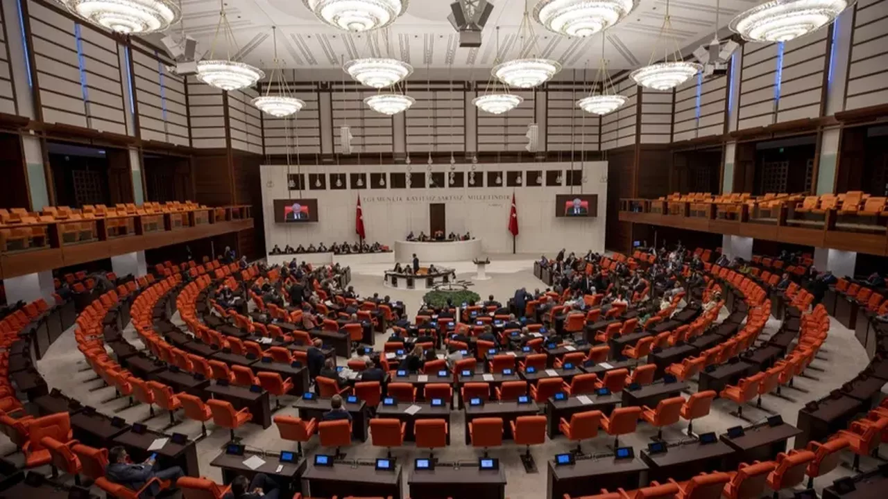 Meclis 1 Ekim'de yeniden mesaiye başlıyor