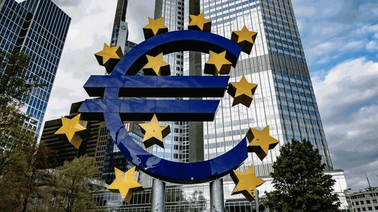 Euro Bölgesi enflasyonunda sert düşüş