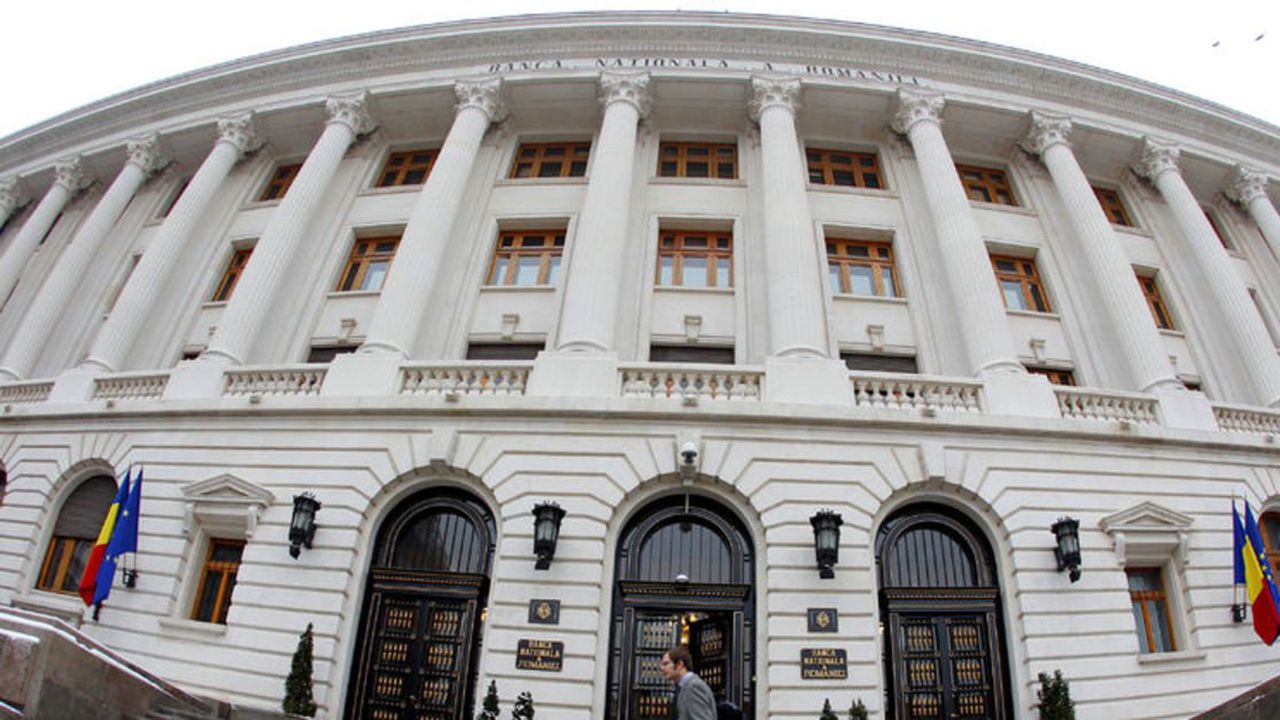 Romanya 100 baz puan faiz artırdı