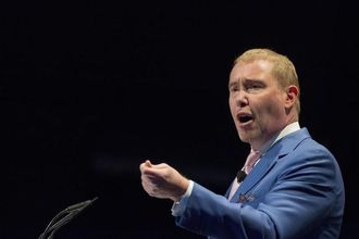 Tahvil kralı Jeffrey Gundlach'tan resesyon uyarısı