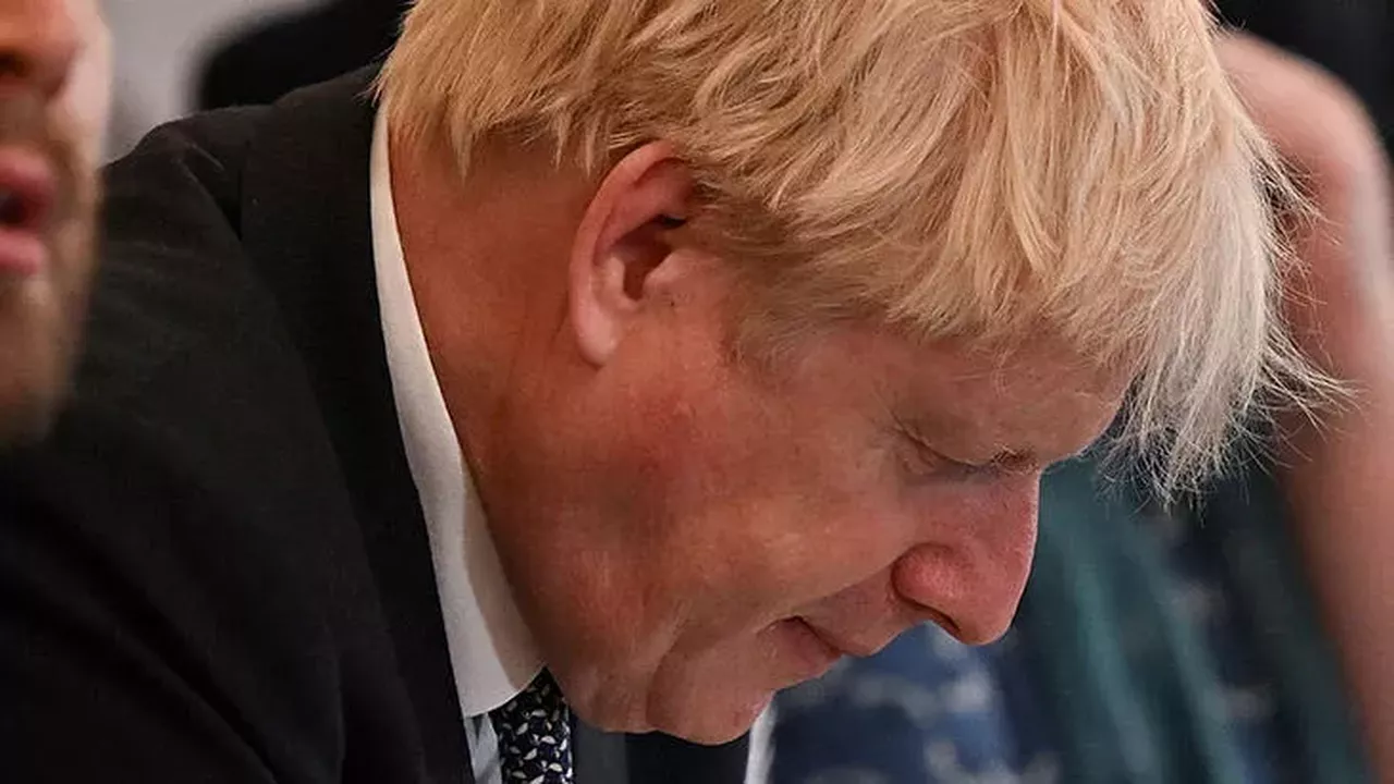 İngiltere Başbakanı Boris Johnson istifa etti