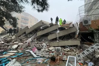 10 ili vuran depremde can kaybı 3 bin 549'a yükseldi