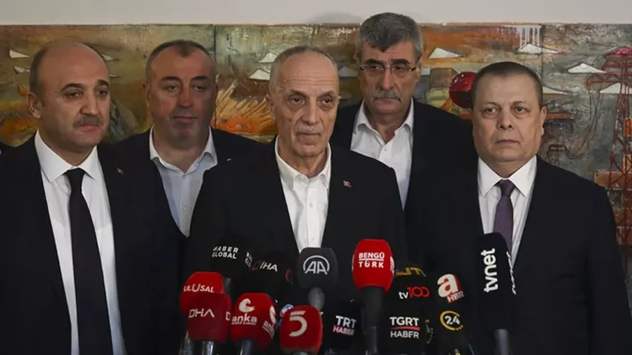Üçüncü toplantı sona erdi! Türk-İş'in asgari ücret teklifi belli oldu