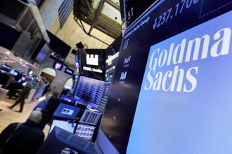 Goldman Sachs, yatırımcılarına Bitcoin türev enstrümanları sunmaya başladı