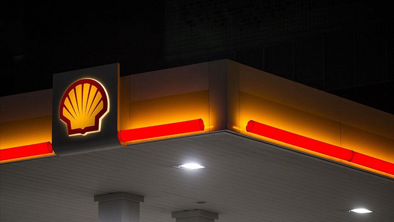 Shell'den dev LNG tesisi Prelude'den sevkiyatları durdurma kararı
