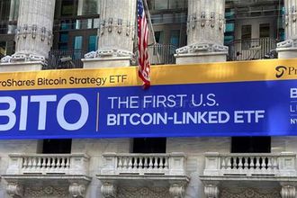 Bitcoin vadeli ETF'de ilk işlem gününde 1 milyar dolarlık hacim