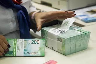 Ruble, dolar karşısında 8 ayın en düşüğünde