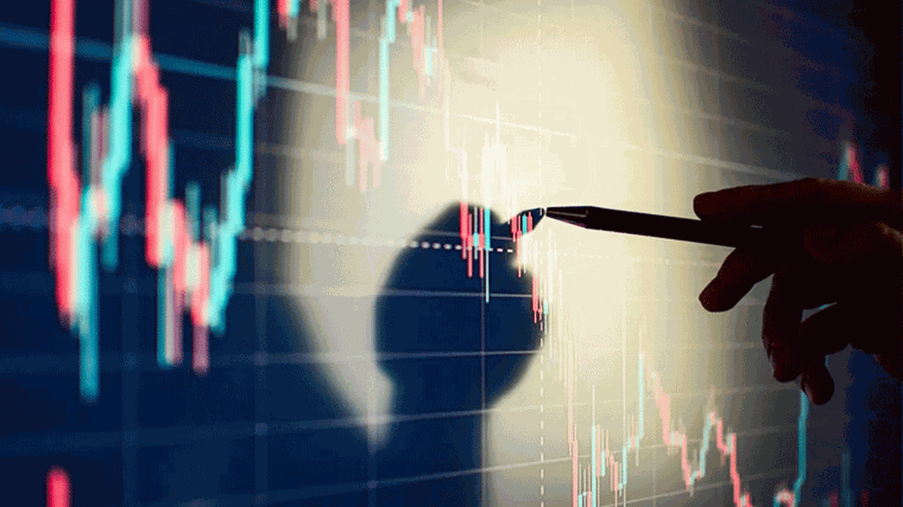 Fitch sonrası şirketlerin piyasa hareketleri güçlü